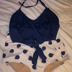 Kortni Jeane Bikini!